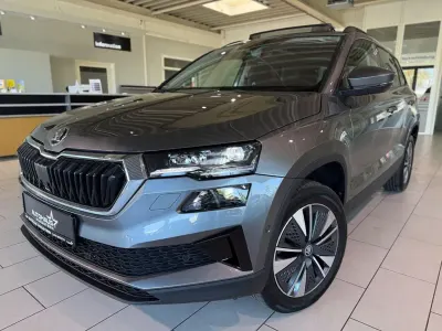 Usata Skoda Karoq Drive 150 CV (110 kW) 2025 Grigio SUV