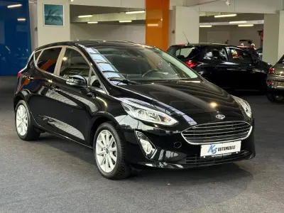 Gebraucht Ford Fiesta Titanium 86 PS (63 kW) 2018 Shadow black Kleinwagen