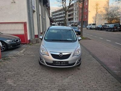 Gebraucht Opel Meriva Design Edition 120 PS (88 kW) 2011 Silber Van / Kleinbus