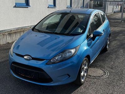 Gebraucht Ford Fiesta Trend 82 PS (60 kW) 2009 Blau Kleinwagen