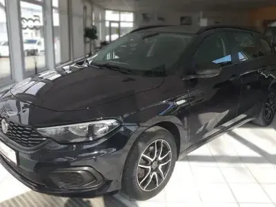 Usata Fiat Tipo More 120 CV (88 kW) 2018 Nero Station wagon