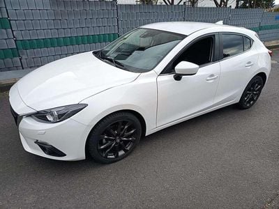 Gebraucht Mazda 3 Nakama 165 PS (121 kW) 2016 Snowflakewithe Limousine