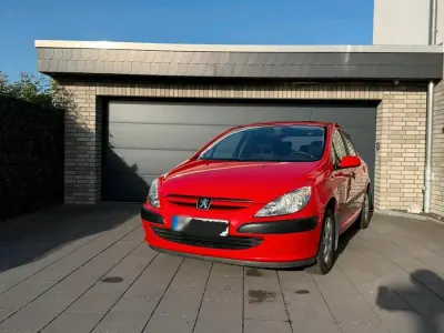 Gebraucht Peugeot 307 88 PS (64 kW) 2004 Rot Kleinwagen