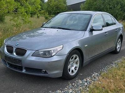 BMW 523