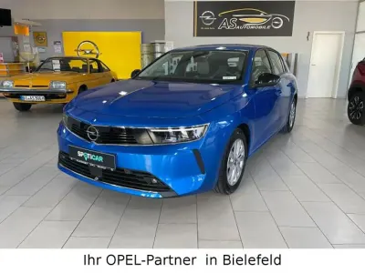 Usata Opel Astra Edition 110 CV (80 kW) 2022 Blu Utilitaria