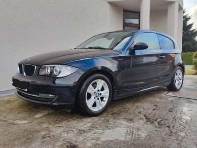 Gebraucht BMW 118 143 PS (105 kW) 2008 Schwarz Kleinwagen