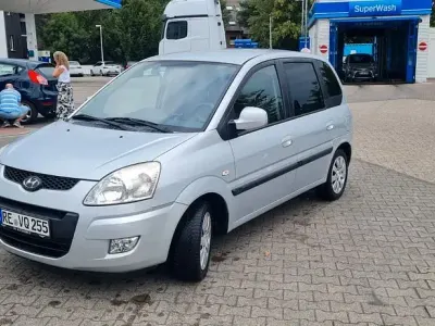 Gebraucht Hyundai Matrix Comfort 103 PS (75 kW) 2009 Silber Van / Kleinbus
