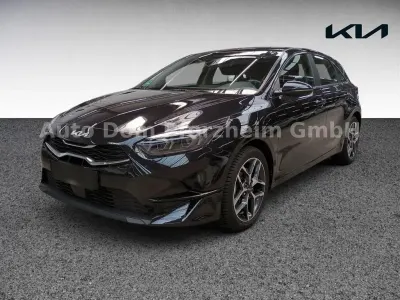 Gebraucht Kia Ceed Spirit 140 PS (102 kW) 2025 Schwarz Kleinwagen