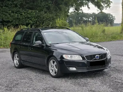 Gebraucht Volvo V70 181 PS (133 kW) 2015 Schwarz Kombi