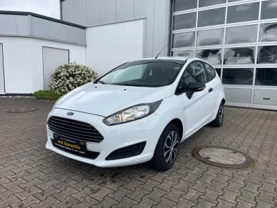 Gebraucht Ford Fiesta Ambiente 60 PS (44 kW) 2013 Weiß