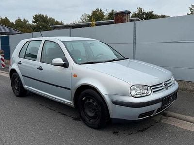 Silber Gebraucht 1998 VW Golf IV Kleinwagen | 1.850 € (Fairer Preis)