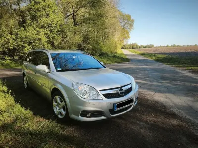 Gebraucht Opel Vectra 155 PS (114 kW) 2008 Silber Kombi