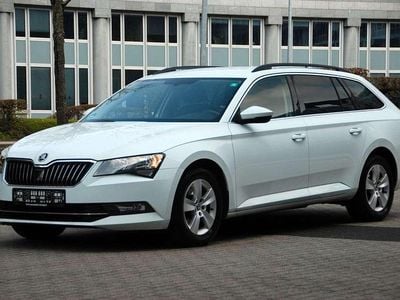 Gebraucht Skoda Superb Ambition 150 PS (110 kW) 2017 Weiß Kombi