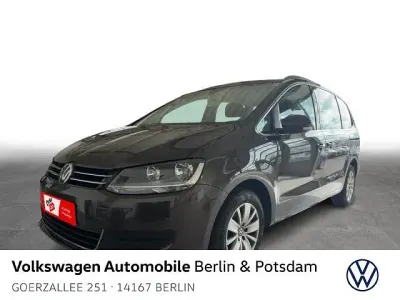 Gebraucht VW Sharan Comfortline 150 PS (110 kW) 2019 Braun Van / Kleinbus