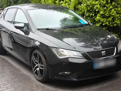 Używany Seat Leon CONNECT 150 KM (110 kW) 2016 Czarny Sedan/Limuzyna