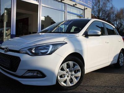 Gebraucht Hyundai i20 Classic 84 PS (61 kW) 2018 Weiß Limousine