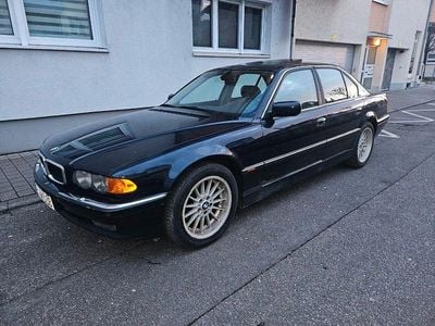 Gebraucht BMW 735 238 PS (175 kW) 2001 Blau Limousine