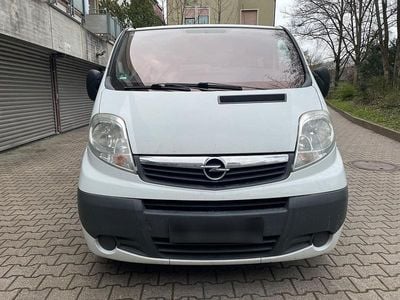 Gebraucht Opel Vivaro 114 PS (83 kW) 2007 Weiß Van / Kleinbus