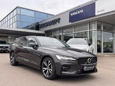 Grau Gebraucht 2025 Volvo V60 Plus Kombi | 40.700 € (Fairer Preis)
