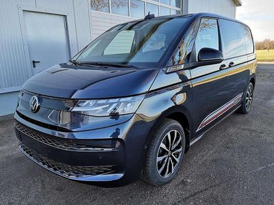 Neu VW Multivan Edition 150 PS (110 kW) 2025 Starlight blau metallic Van