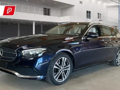 Gebraucht Mercedes E300 265 PS (194 kW) 2022 Blau Limousine