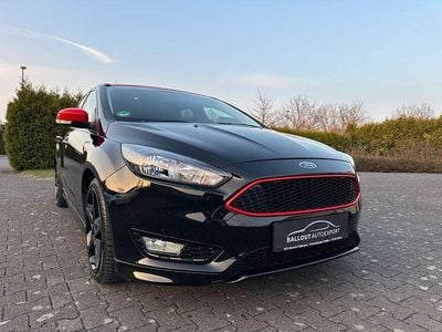 Gebraucht Ford Focus Trend 125 PS (91 kW) 2015 Schwarz Limousine