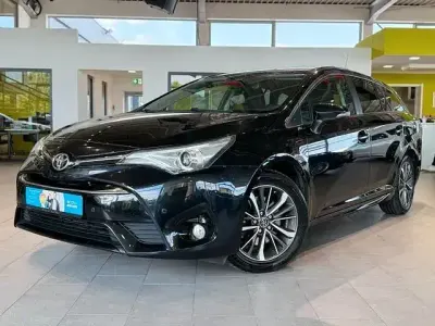 Gebraucht Toyota Avensis Edition-S 143 PS (105 kW) 2016 Schwarz Kombi
