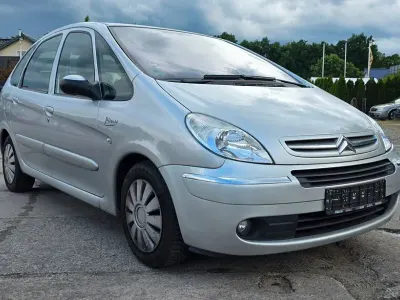 Gebraucht Citroën Xsara Picasso 109 PS (80 kW) 2008 Silber Van / Kleinbus