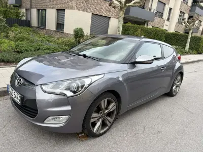 Gebraucht Hyundai Veloster Style 140 PS (102 kW) 2013 Grau Kleinwagen