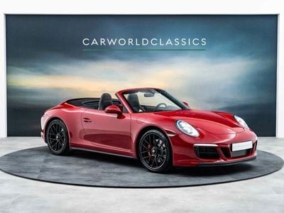 Porsche 911 Carrera 4 GTS