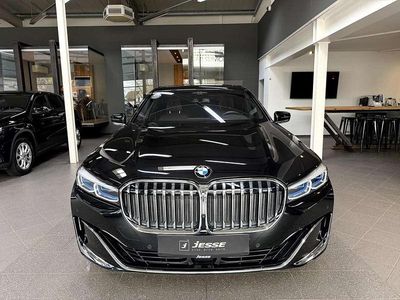 Gebraucht BMW 750L Executive 530 PS (389 kW) 2022 Black sapphire metallic Limousine