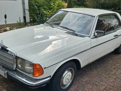 Gebraucht Mercedes 280 177 PS (130 kW) 1977 Weiß