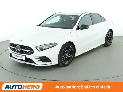 Gebraucht Mercedes A200 AMG line 163 PS (119 kW) 2019 Weiß Limousine