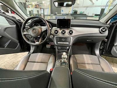 Gebraucht Mercedes GLA200 156 PS (114 kW) 2019 Schwarz SUV