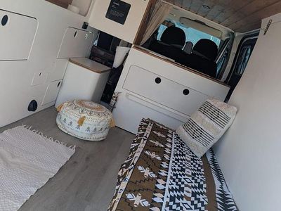 Weiß Gebraucht 2012 Ford Transit Van / Kleinbus | 24.900 €