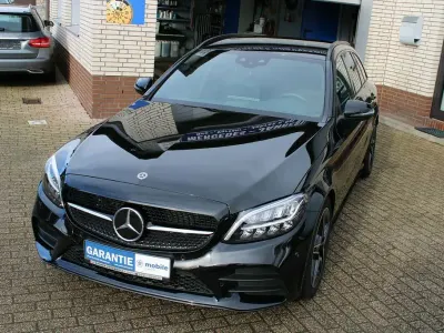 Gebraucht Mercedes C220 AMG line 194 PS (142 kW) 2021 Schwarz Limousine