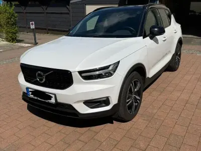 Gebraucht Volvo XC40 Inscription 190 PS (139 kW) 2018 Weiß SUV