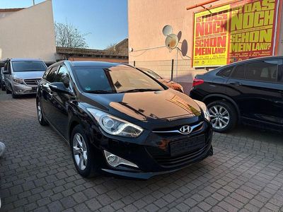 Gebraucht Hyundai i40 Style 136 PS (100 kW) 2014 Schwarz Kombi