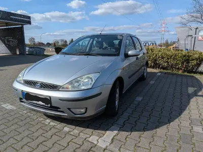 Gebraucht Ford Focus 101 PS (74 kW) 2002 Grau Limousine