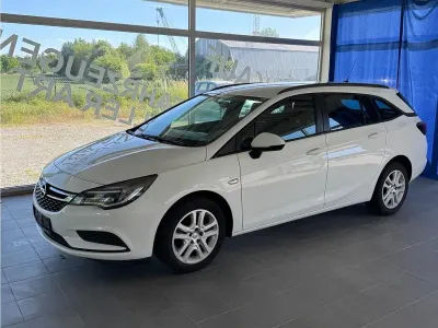 Gebraucht Opel Astra Edition 125 PS (91 kW) 2018 Weiß Kombi