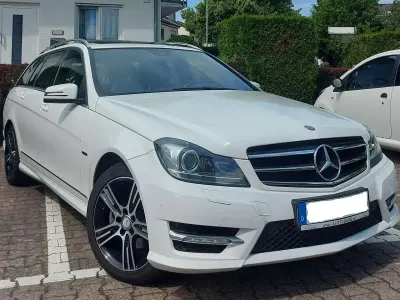 Gebraucht Mercedes C220 Avantgarde Edition 170 PS (125 kW) 2013 Weiß Kombi