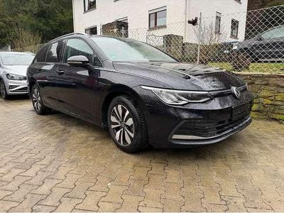 Gebraucht VW Golf VIII Move 150 PS (110 kW) 2024 Deep black perleffekt Kombi