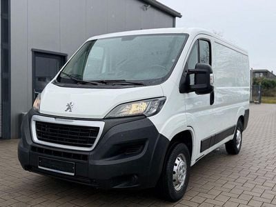 Gebraucht Peugeot Boxer 140 PS (102 kW) 2021 Weiß Van