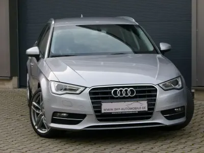 Gebraucht Audi A3 Ambiente 150 PS (110 kW) 2015 Florettsilber metallic Limousine