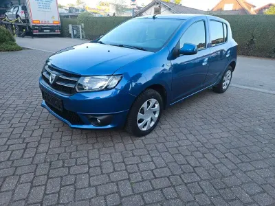 Brugt Dacia Sandero Lauréate 90 HK (66 kW) 2014 Blå Sedan