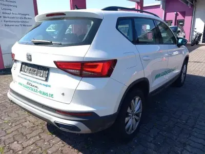 Gebraucht Seat Ateca 4Drive 150 PS (110 kW) 2021 Bila weiß bila weiß SUV