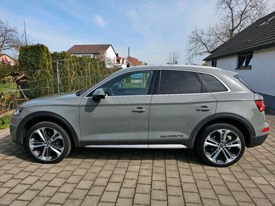 gebraucht Audi Q5 S-line FY Bj 23.12.19 Standheizung Marderschreck original