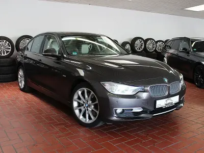 Gebraucht BMW 335 Comfort Edition 306 PS (225 kW) 2012 Havanna Limousine