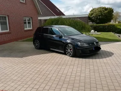 Gebraucht VW Golf VII Sound 184 PS (135 kW) 2016 Schwarz Limousine