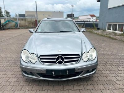 Mercedes 220